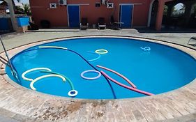Casa com Piscina Grande em Salinas